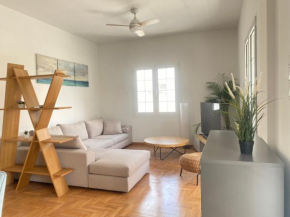 Faliro comfort apartment 10 mins walking to the beach